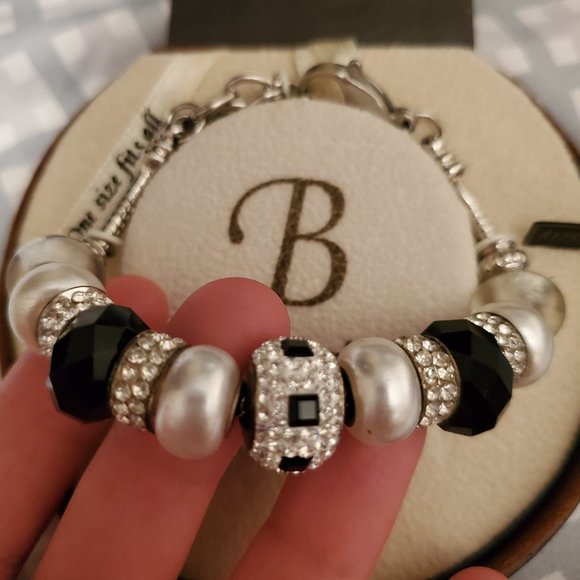 Bella Perlina Bracelet - Picture 2 of 3